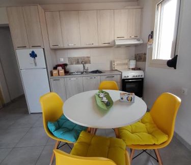 Neo Kalamaki Apartamento | Little Octopus