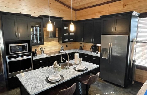 Broken Bow Cabina | Little Peace of Heaven Cabin is ⭐️⭐️⭐️⭐️⭐️