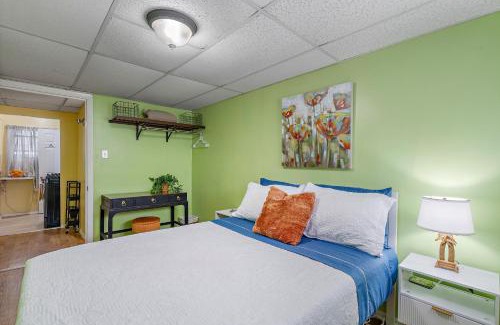 United Central Casa | Little Pineapple Cottage