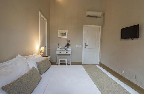 Rione XI Sant'Angelo Cama Y Desayuno | Little Queen Suite