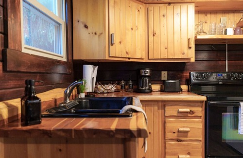 Logan Casa | Little Redwood: Hocking Hills|Hot Tub|Games