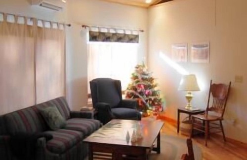 Spruce Pine Casa | pequeña casa redonda