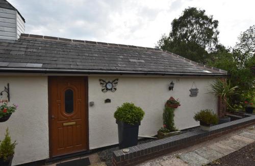 Alvechurch Casa | Little Rushbrook Cottages