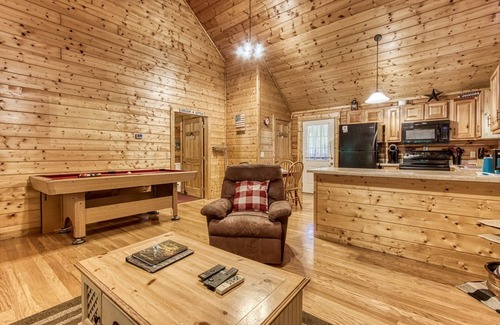 Sevierville Cabina | Little Slice Of Heaven -1br 1ba Close To Town And Resort Amenities 1 Bedroom Cabin by RedAwning