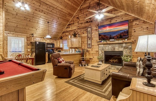Sevierville Cabina | Little Slice Of Heaven -1br 1ba Close To Town And Resort Amenities 1 Bedroom Cabin by RedAwning