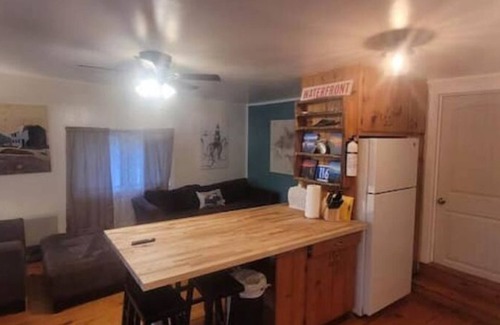 Bucksport Casa | Little Slice of River Paradise on The Narramissic River