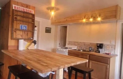 Bucksport Casa | Little Slice of River Paradise on The Narramissic River