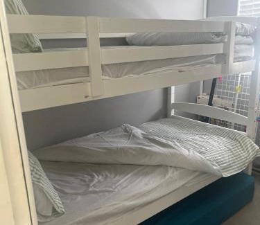 Chichester Chalet De Esquí | Little Spain