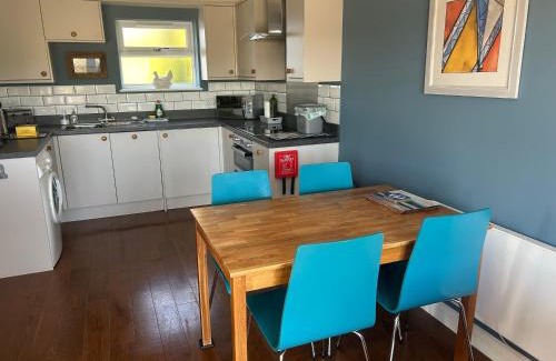 Bude Casa | Little Springfield