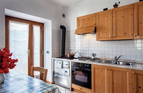 Ranzo Casa | Little stone house in a village near the Dolomiti