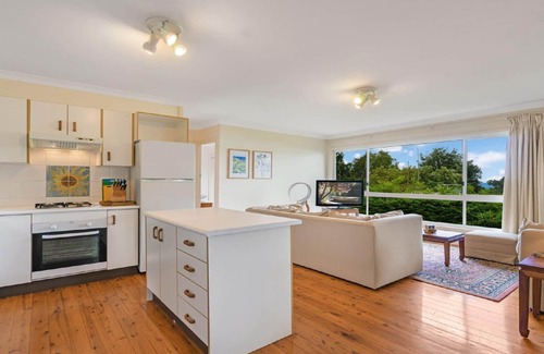 Killcare Casa | 'Little Tara' by Accom Holidays