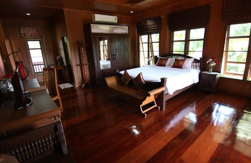San Sai Casa | Little Teak Home Stay