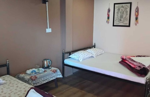 Kurseong Hotel | Little Tibet