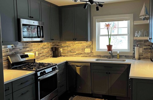 Petoskey Condominio | Little Traverse Bay Getaway