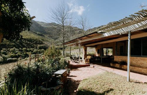 Stellenbosch Casa | little villa in the vineyard