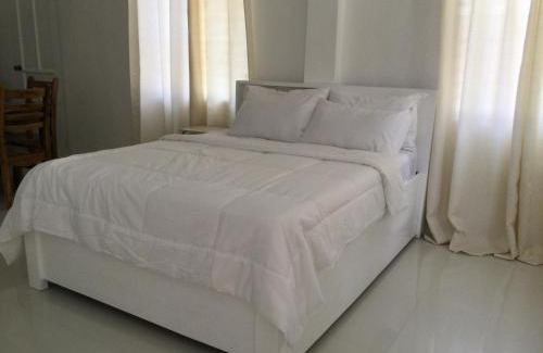 Dipolog Apartamento | Little White House near Royal Farm Resort