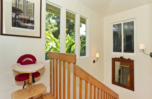 Lanikai Cabaña | Little Yellow Cottage: Pasos a la playa de Lanikai