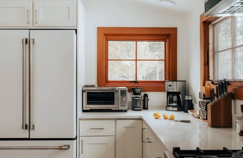 Pine Hill Casa | littleburnthouse in Highmount NY