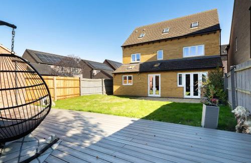 Peterborough Casa | Littlecote Manor 7BR