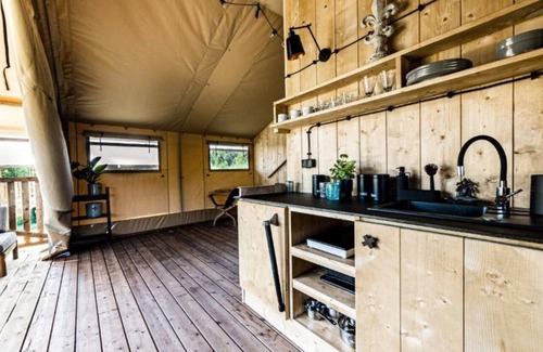 Miłomłyn Alquiler De RV | Liva Park Glamp 2