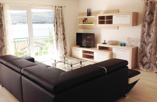 Okrug Gornji Apartamento | Livaja Apartment