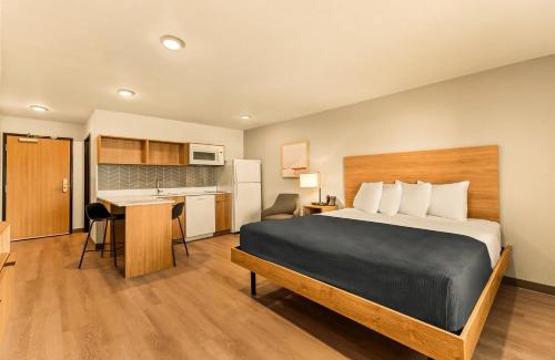 Scarborough Hotel | LivAway Suites Portland- Scarborough
