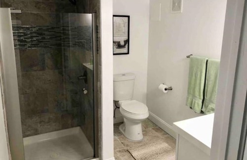 Downtown Baltimore Apartamento | Live a Cozy and Tucked Away Lifestyle in this city style Studio!
