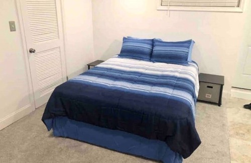 Downtown Baltimore Apartamento | Live a Cozy and Tucked Away Lifestyle in this city style Studio!