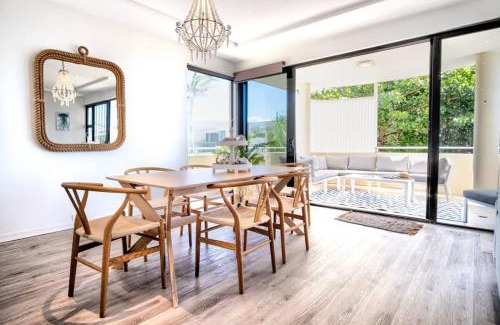 Moffat Beach Apartamento | Live like a local In The Heart of Moffat Beach