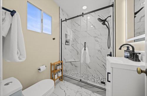 Pacific Beach Apartamento | Live like a local - Studio with huge backyard