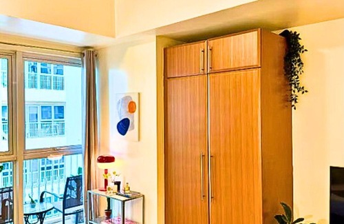 Pinagsama Complejo | Live Luxury Living at BGC Venice