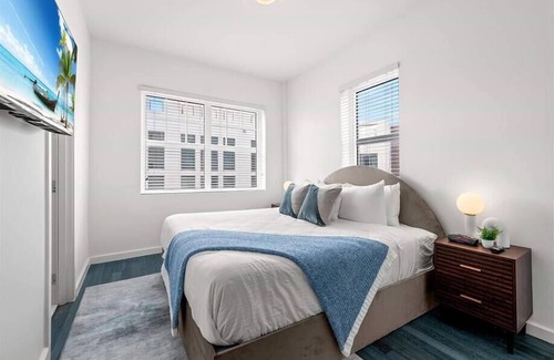 West Avenue Hotel | Live nr Miami Attractions, Airports & Shops! Central South Beach Studio