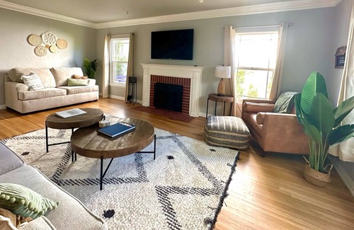 Loma Portal Casa | Live San Diego in Style 5BR - 4BR + Loft BR
