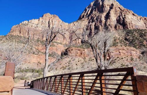 Orderville Casa | Live Simply Cabin, Walking distance to East Zion trails