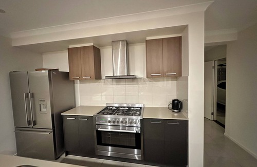 Point Cook Casa | "Live the Lifestyle You Deserve – Baycrest Drive, Point Cook"