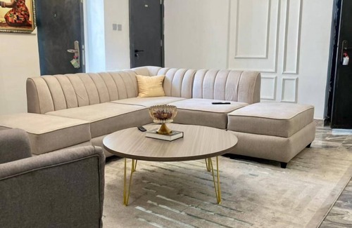 Asokoro Apartamento | Live the luxury life you deserve! 2-bedroom apartment in Abuja with AC, WiFi.