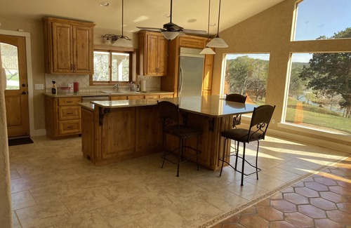 Ingram Casa | LIVE WATER LODGE on Johnson Creek 5 Bedrooms sleep 11, 4 1/2 baths