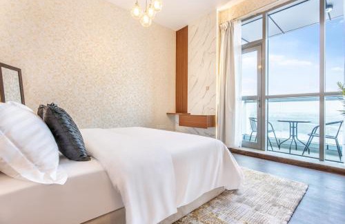 Ras Al Khaimah Apartamento | Live wondering timeless Mangroves of RAK