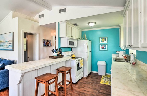 Terramar Beach Casa | Lively Galveston Home w/ Deck & Beach Views!
