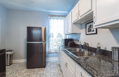 Saint Roch Casa | Lively Home & Patio w/ Hot Tub