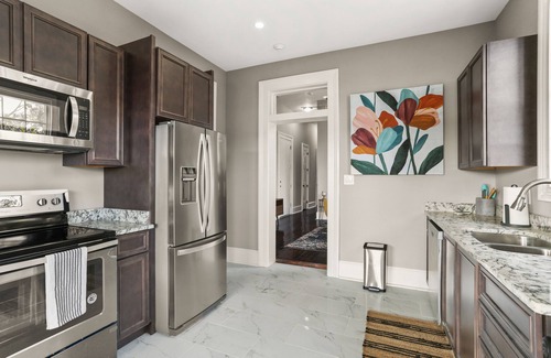 Saint Roch Apartamento | ⚜Lively Marigny Apartment Near Streetcar & Frenchmen with Balcony, Club Below⚜