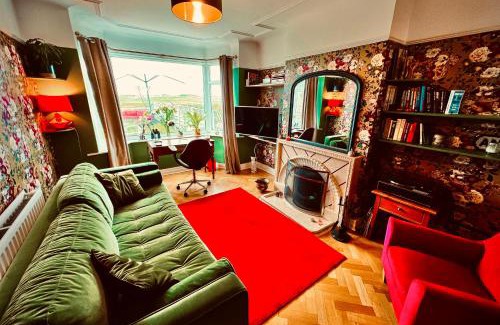 Waterloo Casa | Liverpool - Cosy Jazzy Beach Home!