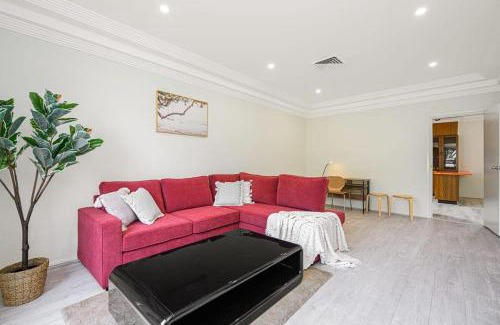 Liverpool Casa | Liverpool Oasis 5BR Home for Groups and Families