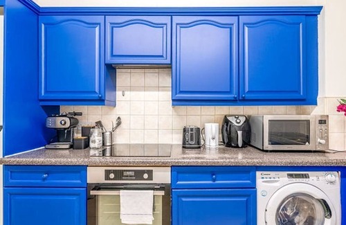 Brondesbury Apartamento | LiveStay 2BR/2BA Pool, Sauna & Gym/Kilburn, Brent