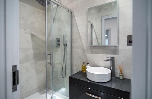 Didcot Apartamento | LiveStay - Modern & Stylish Apartments in Oxfordshire