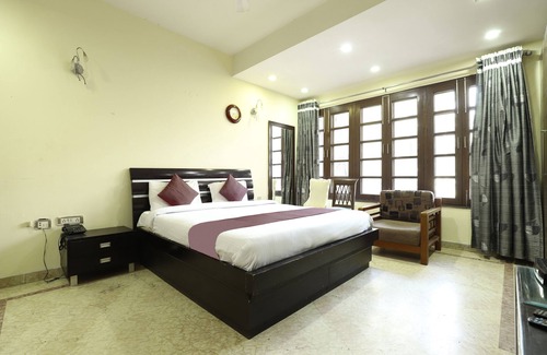 Lajpat Nagar Cama Y Desayuno | Livia Residency