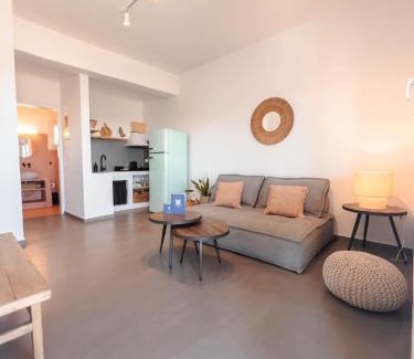 Exomvourgo Hotel | Living Blue Tinos