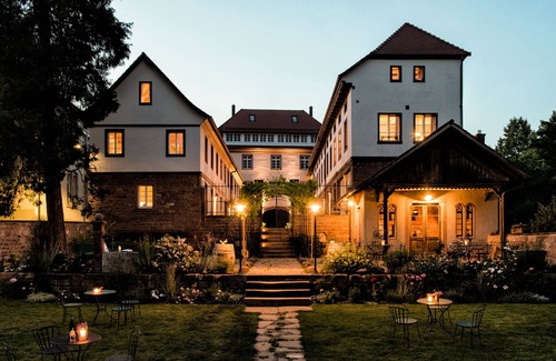 Lahr Apartamento | Living in a city palace with a quiet inner courtyard and garden