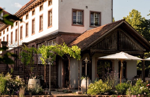 Lahr Casa | Living in a listed building, 2-floor apartment, high-quality furnishings