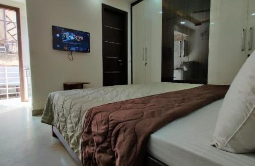 Calangute Hotel | Living lodge hotel